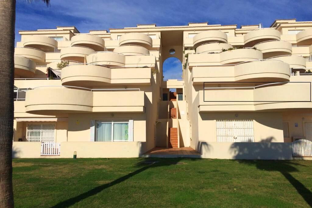 Penthouse Bermuda Beach 2 Estepona Exterior photo