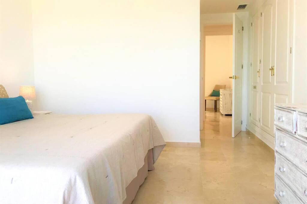 Penthouse Bermuda Beach 2 Estepona Exterior photo